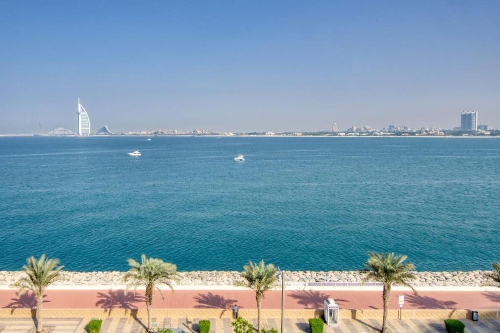 Marvelous Private Beach Apartment In Palm Dubai Within Anantara 5 Star Resort Экстерьер фото