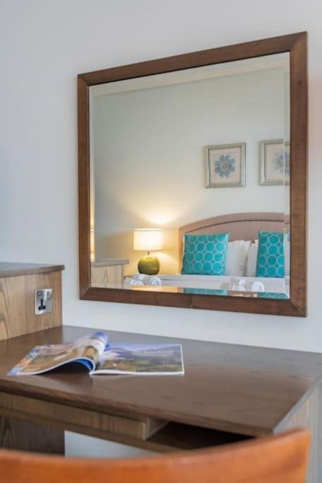 Marvelous Private Beach Apartment In Palm Dubai Within Anantara 5 Star Resort Экстерьер фото